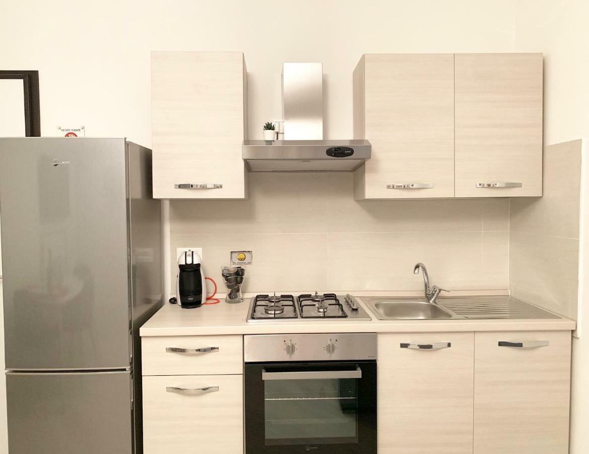 Indipendenza Luxury Apartments Bolonia Exterior foto