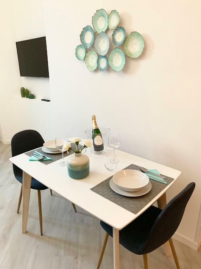 Indipendenza Luxury Apartments Bolonia Exterior foto