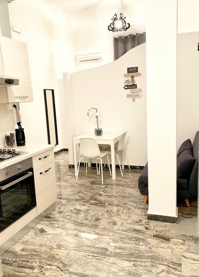 Indipendenza Luxury Apartments Bolonia Exterior foto